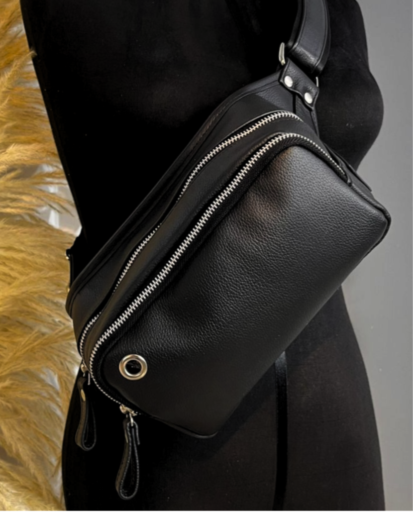 Alice fanny pack