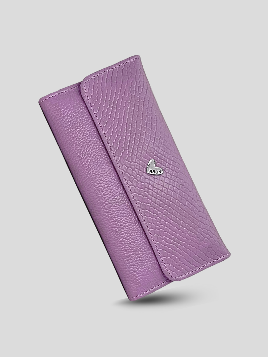 SOBRE ANTONELLA MALVA